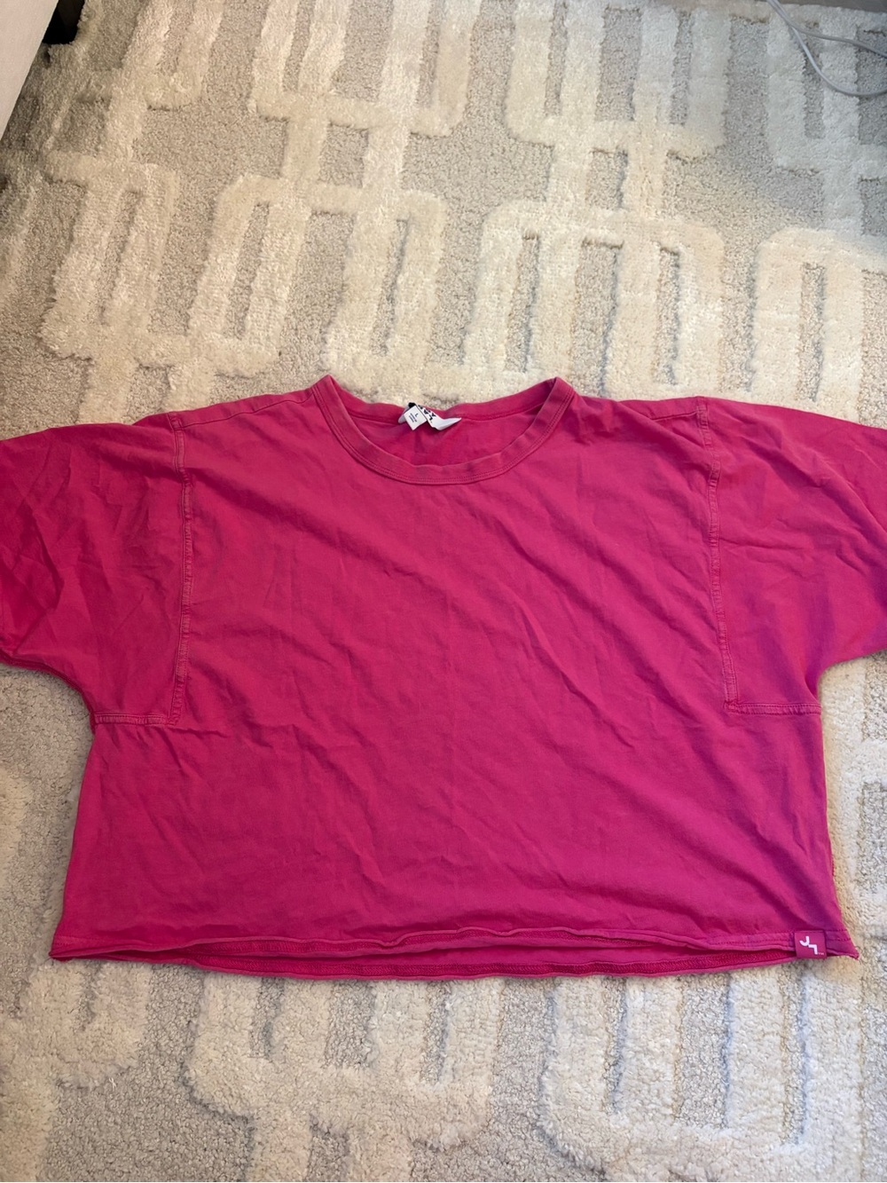 JoyLab Fuchsia Cropped Tee - Picture 2 of 2